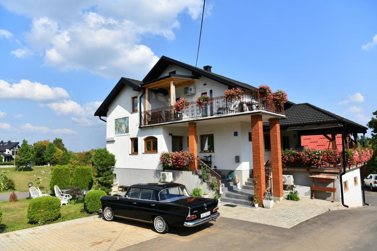 Deluxe Apartments Franjkovic Seliste Dreznicko Exteriér fotografie